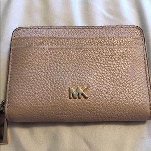 Michael Kors Zip Wallet